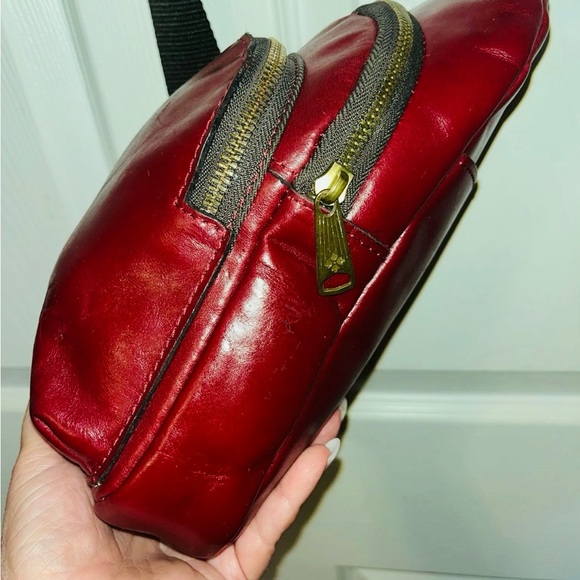 Patricia Nash Slingpack/Crossbody Bag! Beautiful Burgundy! ? main image 7